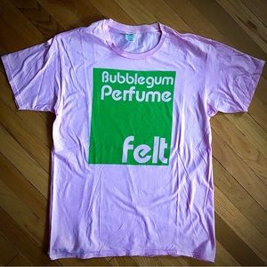 Felt Band T-Shirt - Bubblegum Perfume - Pink/Green Size L